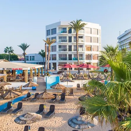 Resort Adams & (adults Only)