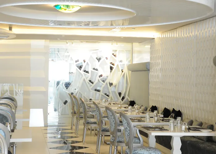 מלון Adams & (adults Only) 5*