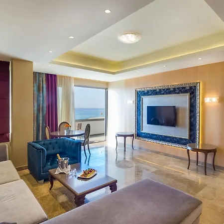 Adams & (adults Only) Szálloda