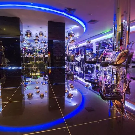 Adams & (adults Only) Szálloda 5*