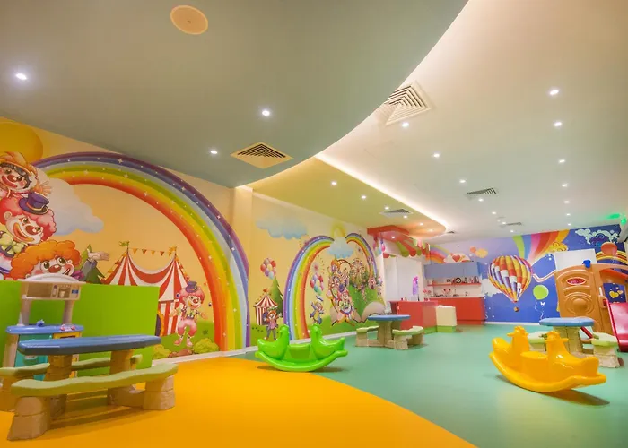 Adams & (adults Only) Hotell 5*