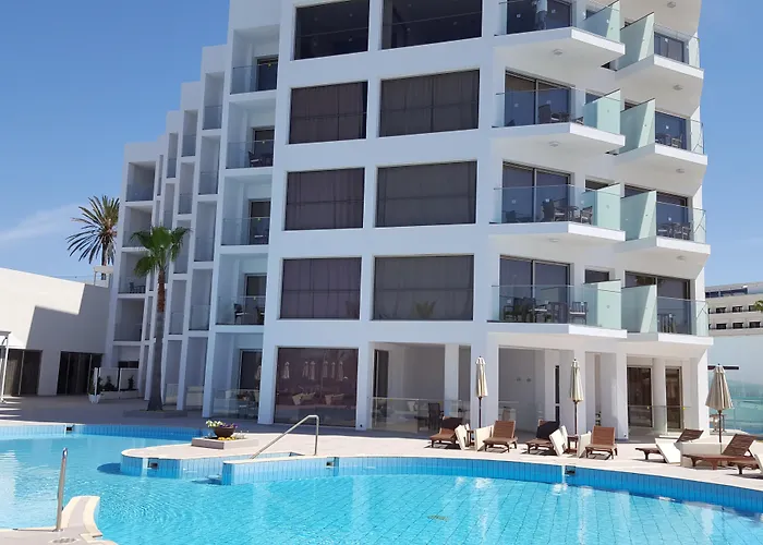 Adams & (adults Only) 5*